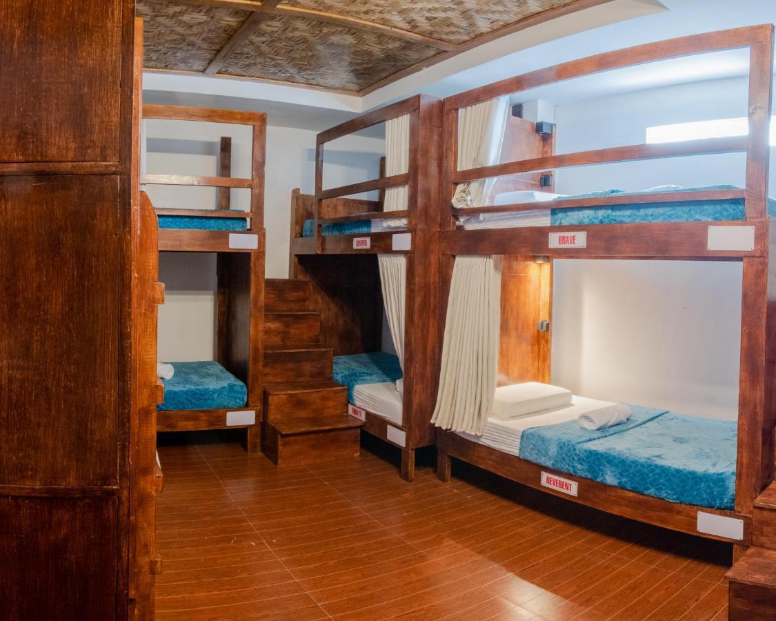Public House Hostel Lapu-Lapu City Exteriör bild